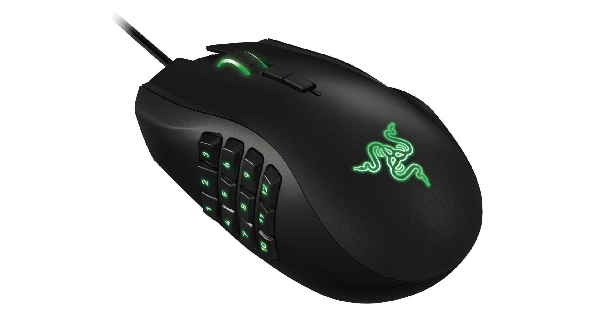 A gaming mouse viewed from the side with twelve additional buttons on the side – ideal for complex gaming mouse settings. | Credit: Wikipedia.