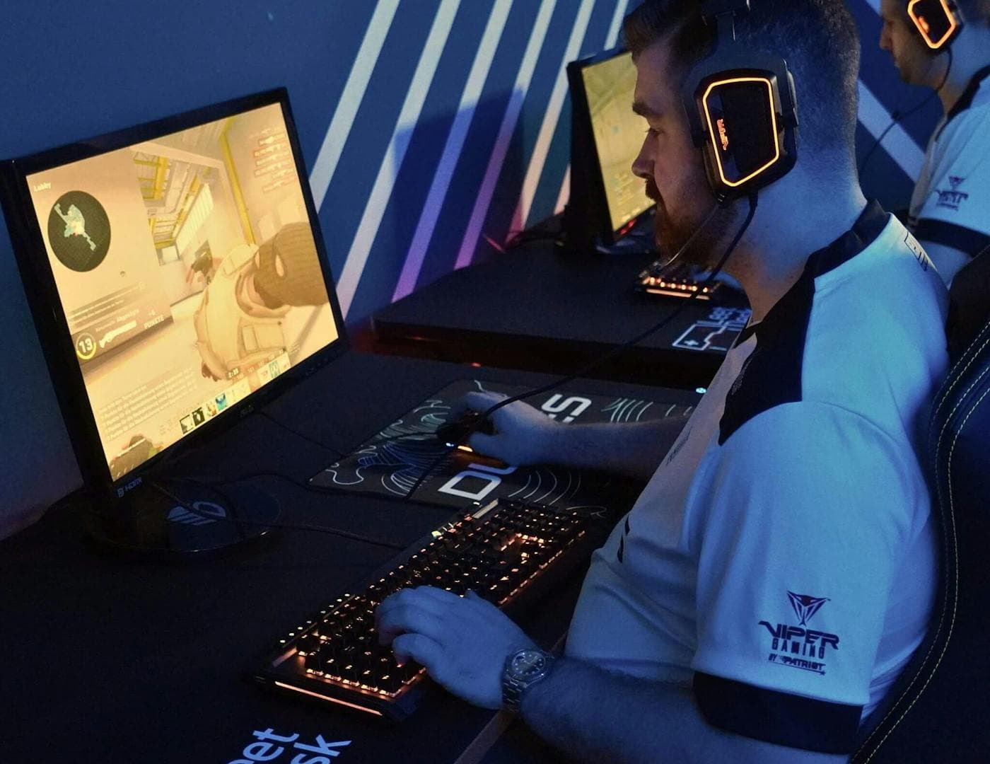 Les tapis de souris LeetDesk sont utilisés par les joueurs d'esports.